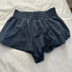 High waisted CRZ Yoga Flowy shorts with bikers